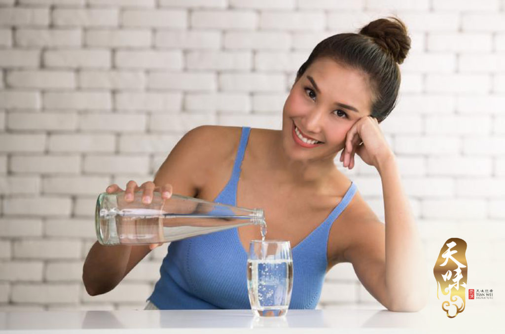 In Pregnancy Drink Too Much Water