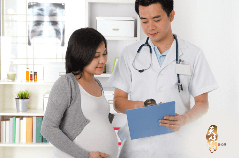Pregnant Mother with Doctor - Tian Wei Signature